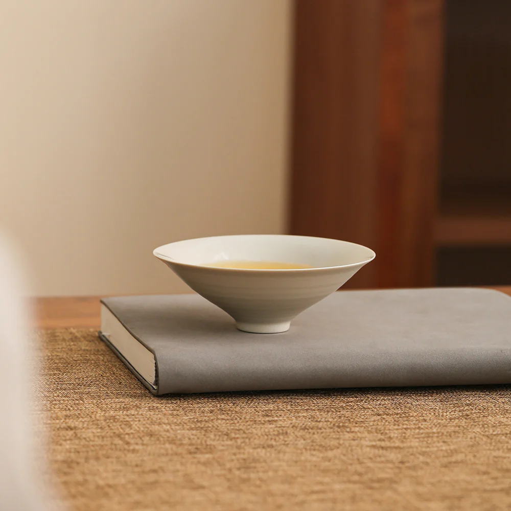 Duidui’s Straw Hat Teacup (Set of 2) - Image 3