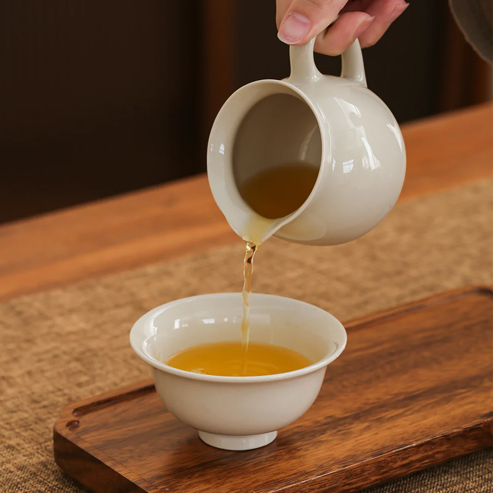 Duidui’s Full Palm Teacup (Set of 2) - Image 3